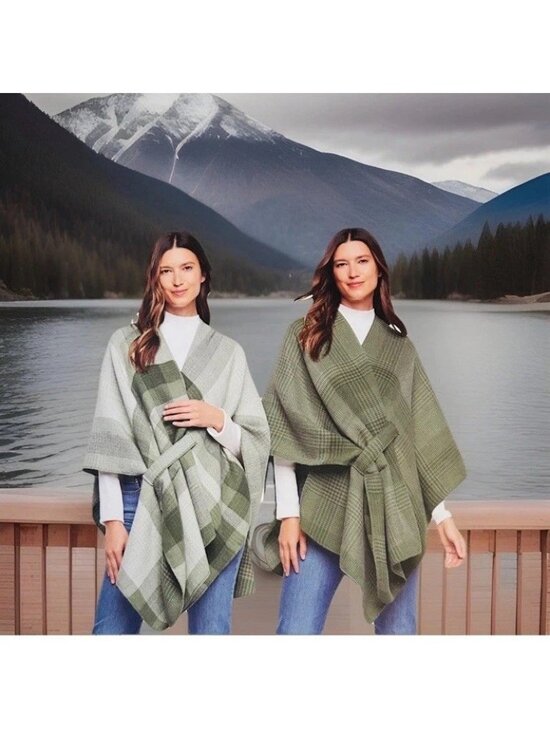 Woolrich Sweaters - Woolrich Plaid Reversible Cozy Blanket Wrap Green One Size OS NWT